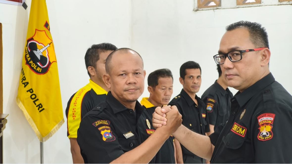 Resmi Dilantik, Remitri Eva Novit Pimpin Senkom Sijunjung Lima Tahun Mendatang